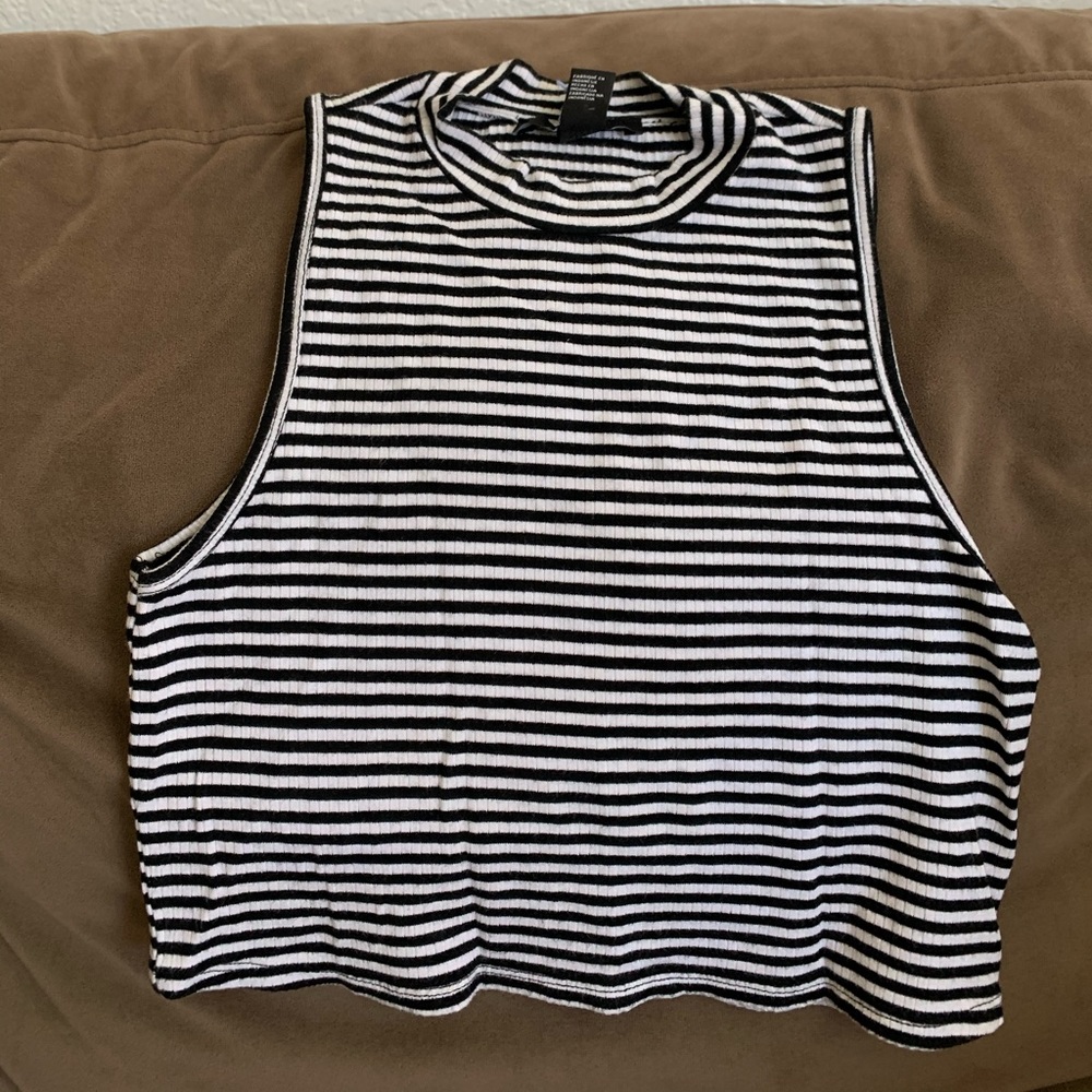 Forever 21 crop top